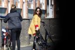 Den Haag 21 maart 2020
Irma Sluis gaat met haar dochter fietsen vanaf haar huis