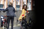 Den Haag 21 maart 2020
Irma Sluis gaat met haar dochter fietsen vanaf haar huis