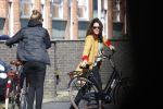 Den Haag 21 maart 2020
Irma Sluis gaat met haar dochter fietsen vanaf haar huis
