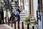 Amsterdam 23 maart 2020
Matthijs v Nieuwkerk brengt zijn vrouw Karin v Munster naar hun huis op de gracht . Vervolgens rijdt hij naar zijn eigen appartement in complex Pontsteiger . Na daar een uurtje geweest te zijn rijdt hij op zijn fiets naar de westergasfabriek waar DWDD opgenomen wordt.