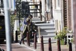 Amsterdam 23 maart 2020
Matthijs v Nieuwkerk brengt zijn vrouw Karin v Munster naar hun huis op de gracht . Vervolgens rijdt hij naar zijn eigen appartement in complex Pontsteiger . Na daar een uurtje geweest te zijn rijdt hij op zijn fiets naar de westergasfabriek waar DWDD opgenomen wordt.