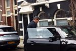 Amsterdam 2 april 2020
Leco v Zadelhoff doet boodschappen met zijn partner