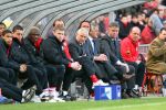 Eindhoven, 9 April 2006 Kampioenswedstrijd Kompetitiewedstrijd PSV-Groningen Seizoen 2005/2006 eindstand 1-1 Tjaarda Weber Edwin zoetebier Arouna Kone Guus Hiddink Mart v d Heuvel Rene Eykelkamp Fred Rutten