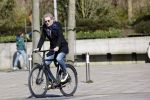 Amsterdam 23 maart 2020
Matthijs v Nieuwkerk brengt zijn vrouw Karin v Munster naar hun huis op de gracht . Vervolgens rijdt hij naar zijn eigen appartement in complex Pontsteiger . Na daar een uurtje geweest te zijn rijdt hij op zijn fiets naar de westergasfabriek waar DWDD opgenomen wordt.