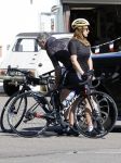 Amsterdam 11 april 2020
Olcay Gulsen en Ruud de Wild gaan samen fietsen / wielrennen