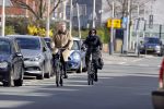 Den haag 21 maart 2020
Piet Hein Donner en zijn vrouw fietsend door Den Haag.