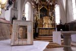 Lech 24 februari 2020
Fotolijst  prins Friso staat nog steeds in de kerk in Lech.