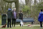 Amsterdam 1 april 2020
Priscilla Nasi ( dochter Patty Brard) heeft cupcakes gebakken voor de hondjes in het park.