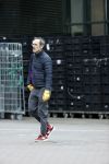 Amsterdam 2 april 2020
Rolf Snoeren doet boodschappen en loopt naar zijn huis.