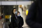 Schiphol 19 maart 2020
Romy Monteiro en haar vriend Jasper Suyk arriveren vanuit bangkok op Schiphol . Moeder Antje en haar partner Dennis halen ze op . Ook hun hondje is erbij.