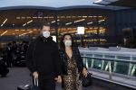 Schiphol 19 maart 2020
Romy Monteiro en haar vriend Jasper Suyk arriveren vanuit bangkok op Schiphol . Moeder Antje en haar partner Dennis halen ze op . Ook hun hondje is erbij.