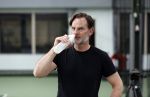 Cruqius 31 maart 2020
Tennissen voor het goede doel met Diederik v Manen. Ronald de Boer