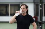 Cruqius 31 maart 2020
Tennissen voor het goede doel met Diederik v Manen. Ronald de Boer