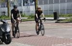 Amsterdam 11 april 2020
Olcay Gulsen en Ruud de Wild gaan samen fietsen / wielrennen