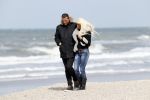 Scheveningen 3 april 2020
Samantha de Jong Barbie met haar nieuwe vriend op het strand van Scheveningen