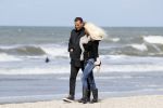 Scheveningen 3 april 2020
Samantha de Jong Barbie met haar nieuwe vriend op het strand van Scheveningen