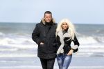 Scheveningen 3 april 2020
Samantha de Jong Barbie met haar nieuwe vriend op het strand van Scheveningen