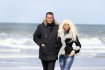 Scheveningen 3 april 2020
Samantha de Jong Barbie met haar nieuwe vriend op het strand van Scheveningen