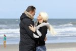 Scheveningen 3 april 2020
Samantha de Jong Barbie met haar nieuwe vriend op het strand van Scheveningen