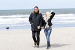 Scheveningen 3 april 2020
Samantha de Jong Barbie met haar nieuwe vriend op het strand van Scheveningen