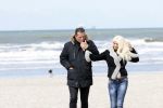 Scheveningen 3 april 2020
Samantha de Jong Barbie met haar nieuwe vriend op het strand van Scheveningen