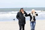 Scheveningen 3 april 2020
Samantha de Jong Barbie met haar nieuwe vriend op het strand van Scheveningen