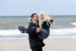 Scheveningen 3 april 2020
Samantha de Jong Barbie met haar nieuwe vriend op het strand van Scheveningen