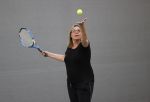 Cruqius 1 april 2020
Diederik v Maren tennist 24 uur voor het ouderenfonds. Diederik tennist oa tegen Selma v Dijk