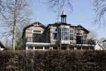 Bergen aan Zee 6 april 2020
Het nieuwe huis van Sonja Bakker en Barrie v Suijdam