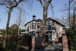 Bergen aan Zee 6 april 2020
Het nieuwe huis van Sonja Bakker en Barrie v Suijdam