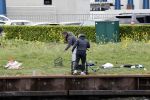 Maarssen 14 april 2020
Wesley Sneijder , zijn broers Rodney en Jeffrey zijn aan het vissen op het Amsterdam Rijn kanaal. Ook een vriend is erbij.