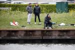 Maarssen 14 april 2020
Wesley Sneijder , zijn broers Rodney en Jeffrey zijn aan het vissen op het Amsterdam Rijn kanaal. Ook een vriend is erbij.