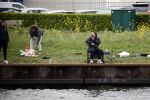 Maarssen 14 april 2020
Wesley Sneijder , zijn broers Rodney en Jeffrey zijn aan het vissen op het Amsterdam Rijn kanaal. Ook een vriend is erbij.