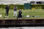 Maarssen 14 april 2020
Wesley Sneijder , zijn broers Rodney en Jeffrey zijn aan het vissen op het Amsterdam Rijn kanaal. Ook een vriend is erbij.