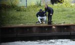 Maarssen 14 april 2020
Wesley Sneijder , zijn broers Rodney en Jeffrey zijn aan het vissen op het Amsterdam Rijn kanaal. Ook een vriend is erbij.
