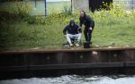 Maarssen 14 april 2020
Wesley Sneijder , zijn broers Rodney en Jeffrey zijn aan het vissen op het Amsterdam Rijn kanaal. Ook een vriend is erbij.