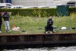 Maarssen 14 april 2020
Wesley Sneijder , zijn broers Rodney en Jeffrey zijn aan het vissen op het Amsterdam Rijn kanaal. Ook een vriend is erbij.