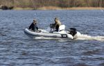 Loosdrecht 4 april 2020
Wesly Bronkhorst aan het varen op de Loosdrechtse plassen met zijn nieuwe vriendin Claudia de Jong.