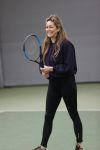 Cruqius 1 april 2020
Diederik v Maren tennist 24 uur voor het ouderenfonds. Diederik tennist oa tegen Zangeres Do Zangeres Dominique v Hulst