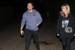 Bergschenhoek 13 maart 2021
Andre Hazes en Sarah v Soelen lopen buiten op straat.