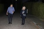 Bergschenhoek 13 maart 2021
Andre Hazes en Sarah v Soelen lopen buiten op straat.