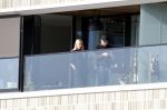 Amsterdam 25 maart 2021
Bilal Wahib rookt sigaret op zijn balkon van zijn appartement