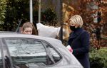 Amsterdam 18 maart 2021
Caroline Tensen koopt bloemen in Amsterdam zuid