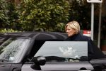 Amsterdam 18 maart 2021
Caroline Tensen koopt bloemen in Amsterdam zuid