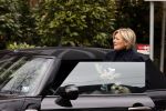 Amsterdam 18 maart 2021
Caroline Tensen koopt bloemen in Amsterdam zuid