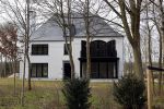 Noordwijkerhout 17 maart 2021
Dirk Kuijt heeft een nieuw huis /villa gekocht op Sancta Maria