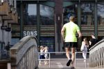 Amsterdam 31 maart 2021
Ferry Doedens geniet van het zonnetje.