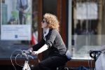 Amsterdam 30maart 2021
Henriette Tol op de fiets in Amsterdam zuid