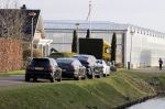 Bergschenhoek 28 maart 2021
Voor het huis van de ouders van Sarah v Soelen staan Andre Hazes zijn auto en de auto van zijn moeder Rachel.