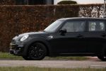 Bergschenhoek 11 maart 2021
Sarah v Soelen de nieuwe vriendin van Andre Hazes . Ze gaat met de Bentley met haar moeder naar schoonheidssalon.